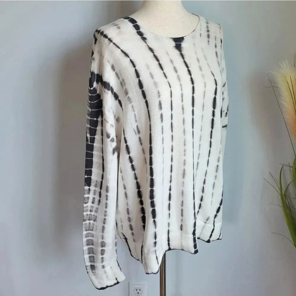 Lululemon, Crewneck Linear Tie Dye Grey Multi Pullover Sweater, Size 8 - Picture 5 of 13